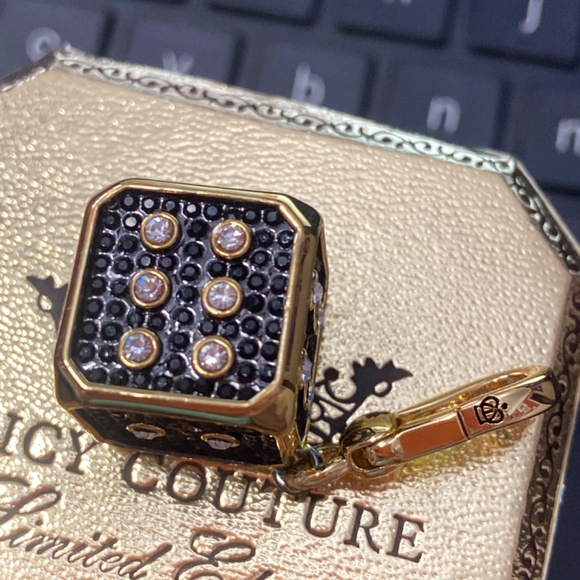 RARE! Y2K JUICY COUTURE PAVE BLACK DICE CHARM SWAROVSKI CRYSTALS BLING - Picture 7 of 9